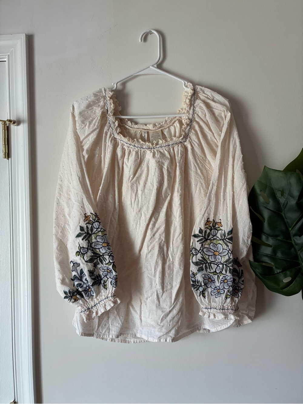 100% Cotton Cream Embroidered Peasant Blouse